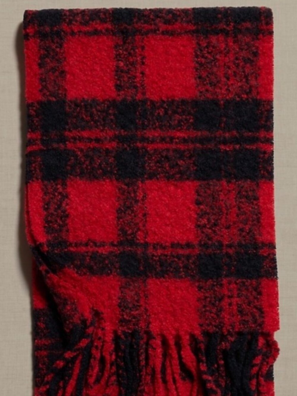 The Gap Buffalo Plaid Bouclé Scarf - Red & Black